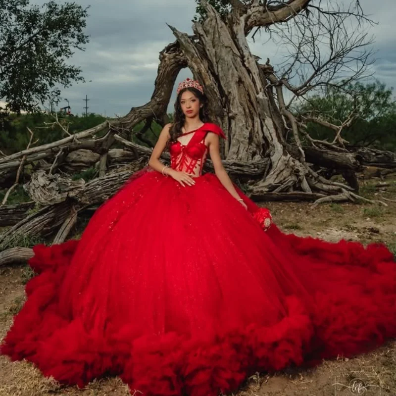 

Red Quinceanera Dress Crystal Glitter Decal off-shoulder Lace layering Long tail Vestidos De 15 Quinceanera ﻿Customize