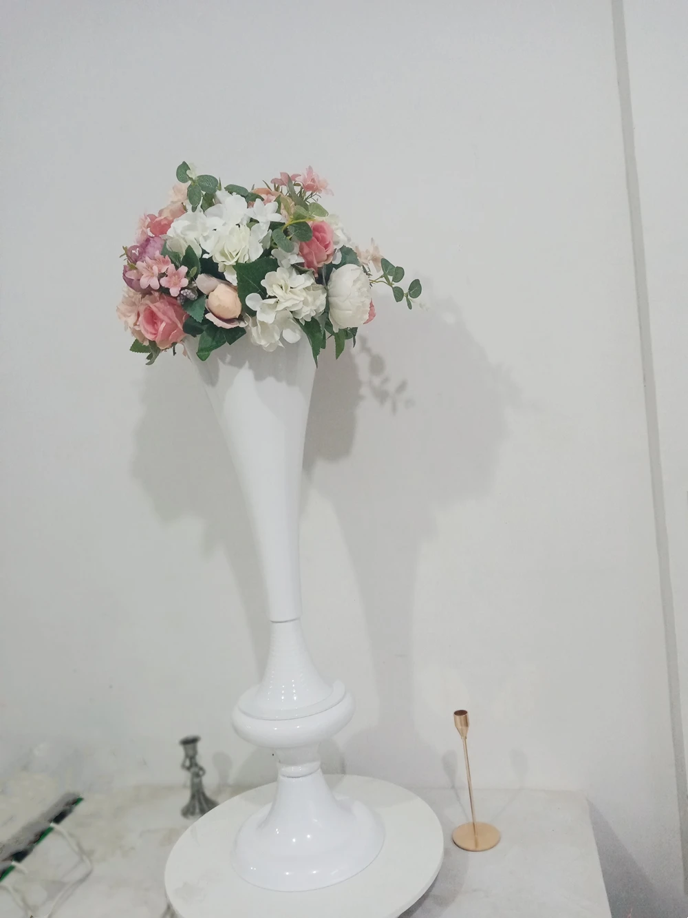 White Vases Metal Candle Holders Candlesticks Wedding Centerpieces Event Flower Road Lead Home Decoration 8915