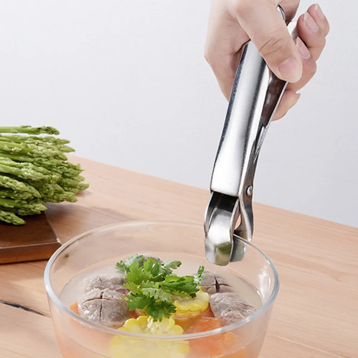2Pcs Kitchen Clamps Stainless Steel Hot Plate Grippers Non-Slip Heat-Resistant Bowl Retriever Dish Clips for Home and Restaurant