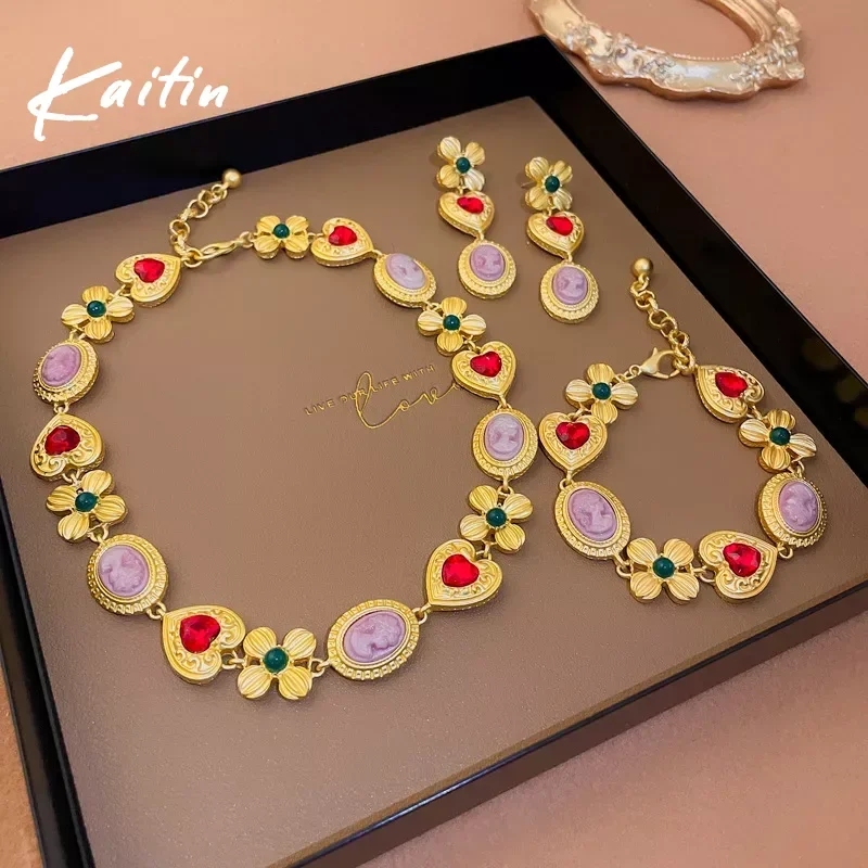 Medieval Rhinestone Flower Heart Drop Necklace 2022 NEW VINTAGE Palace Temperament Collar Chain Necklaces Female Jewelry Set