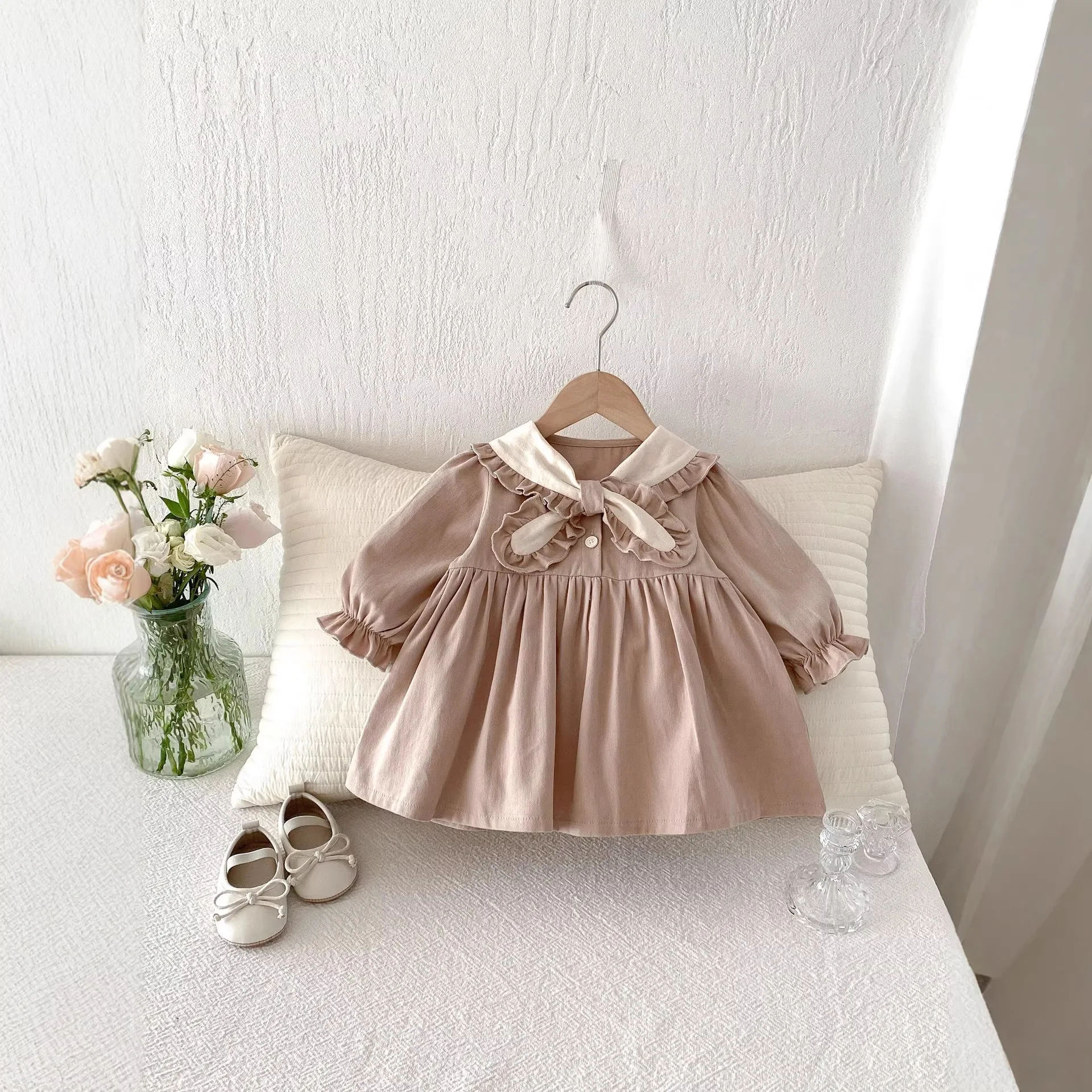 

Корейская версия 2026: Весеннее платье для девочек, в лесном стиле, в западном стиле, для маленьких девочек, в студенческом стиле, с отложным воротником, с длинными рукавами, платье принцессы