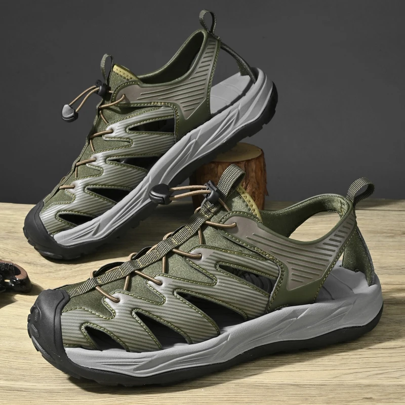 

Новые летние повседневные мужские сандалии, освежающая уличная мужская обувь, предотвращающая столкновения, противоскользящая, удобная и износостойкая.