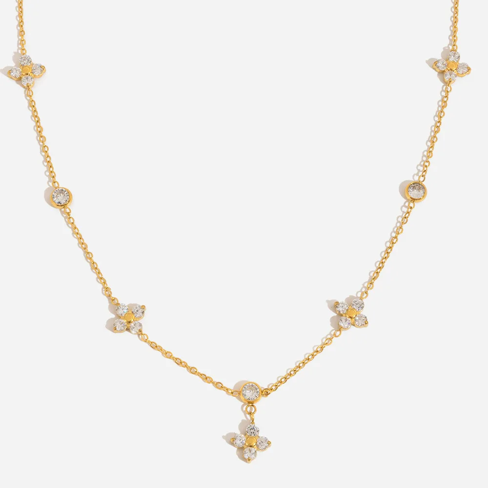 

Exquisite White Zircon Four-leaf Clover Pendant Necklace For Women Simple Style Hypoallergenic Stainless Steel Jewelry Gift
