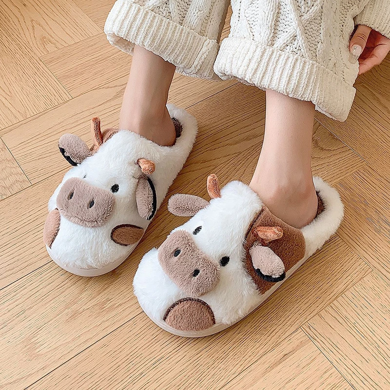 الشتاء رقيق المرأة النعال الشقق لطيف الكرتون البقرة أحذية مصممين الفتيات المنزل جديد منصة غير رسمية غامض الفراء الشرائح لينة وحيد