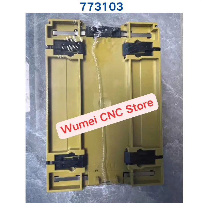 Brand New Original relay PNOZ m1p ETH  773103 safety relay