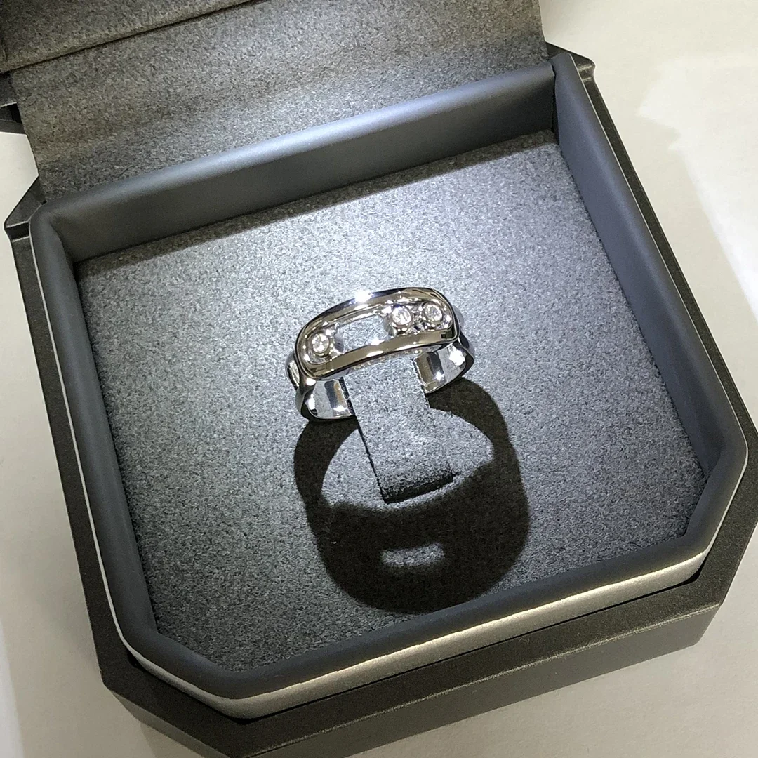 

GM 925 Sterling Silver Three Diamond Women's Ring Wedding Ring. Mobile Diamonds