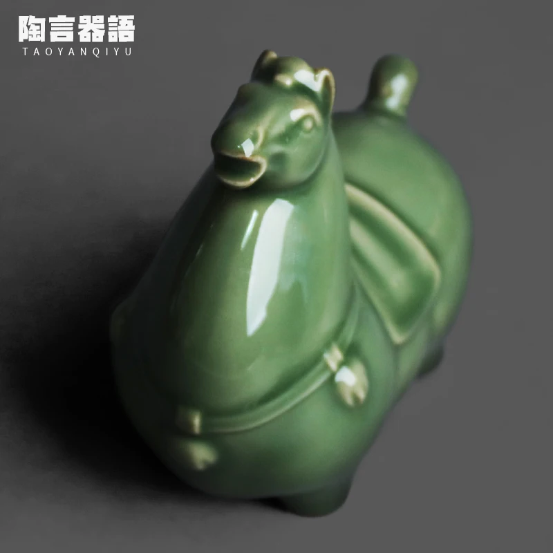 Secret Color Yue Kiln Celadon Horse Tea Pet Ornament, Handmade Retro Ceramic Chinese Zen Decor for Tea Table