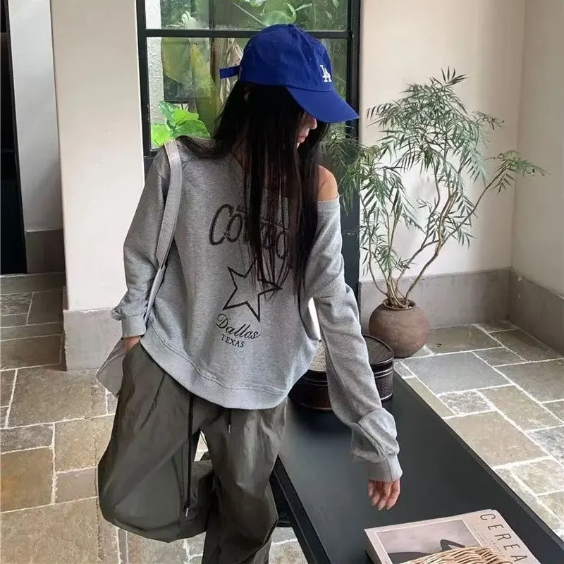Felpe larghe alla moda con spalle scoperte Abbigliamento femminile Felpe con cappuccio casual con stella stampata con colletto obliquo vintage americano