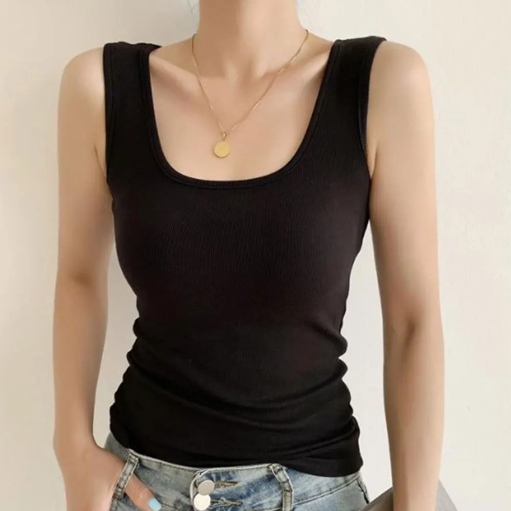

Square neck sleeveless slim fitting base top made from polyester fabric ideal for seasonal layering and casual use