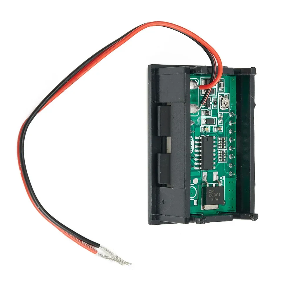 

Удобный светодиодный цифровой вольтметр для автомобилей, мотоциклов и морских транспортных средств, прозрачный дисплей с красными и зелеными электродвигателями