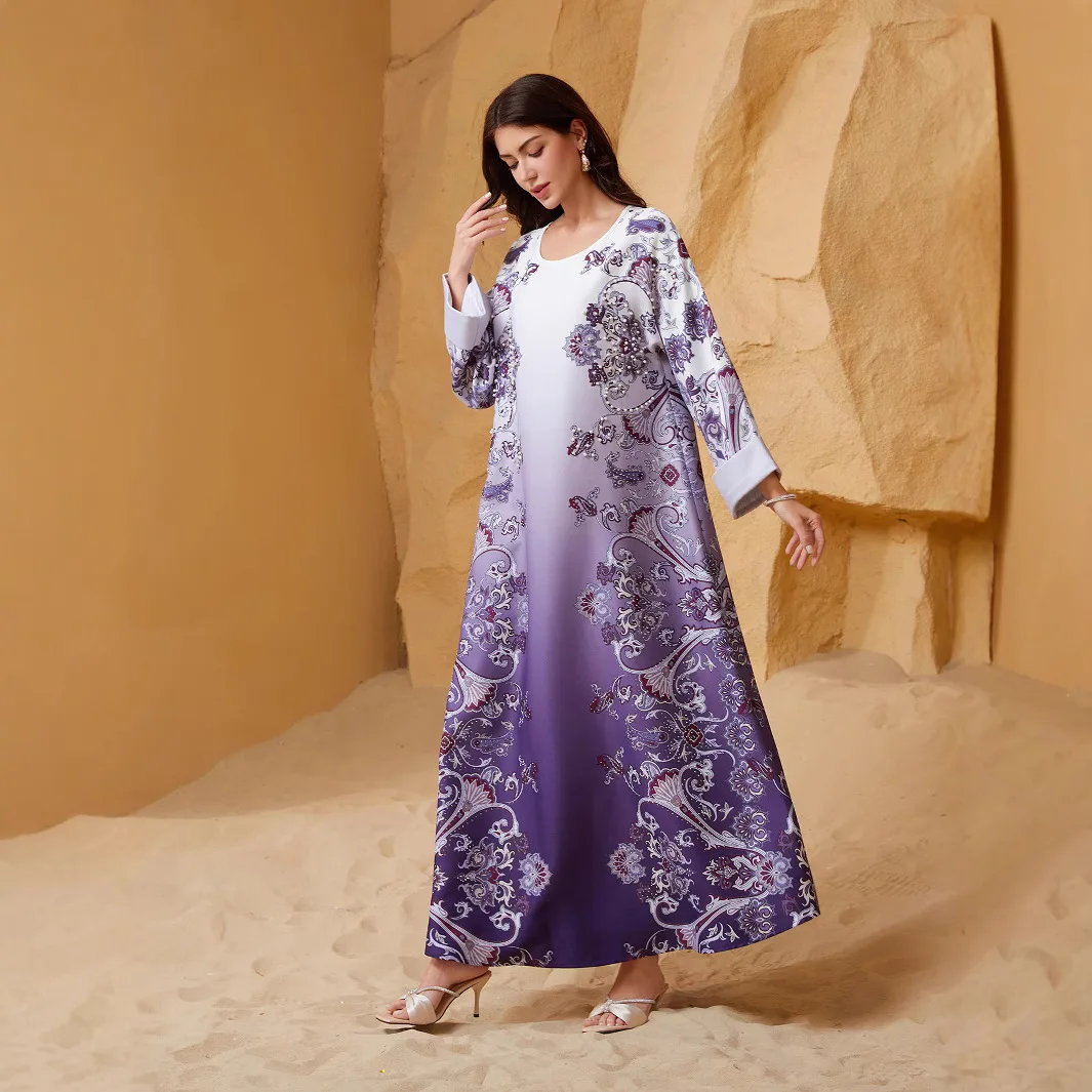 Medio Oriente transfrontaliero nuovo abbigliamento da donna musulmana veste stampa perline di diamanti caldi girocollo commercio estero all'ingrosso