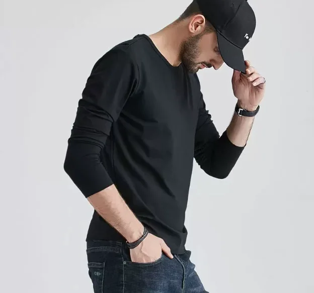 

New solid-color round-neck long-sleeved base layer T-shirt, versatile spring and autumn thin long-sleeved T-shirt