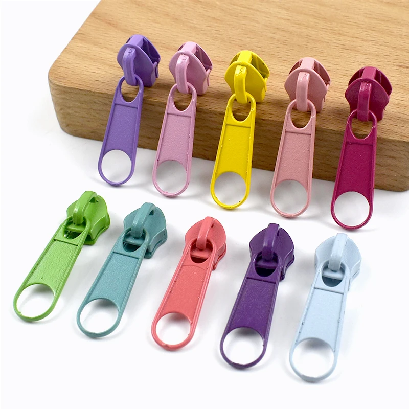 10-50 قطعة 3 # 5 # المتزلجون الملونة سستة لسحابات النايلون حقيبة الخياطة جيب البريدي مجتذب قفل السحابات إصلاح أطقم الملابس والاكسسوارات #5