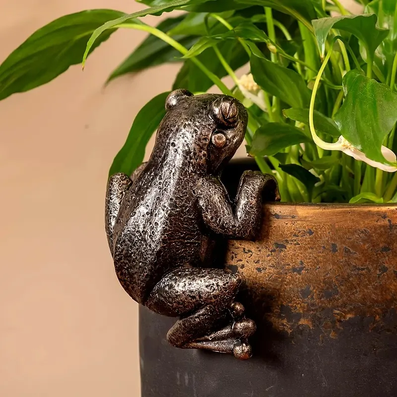 Charming Frog Hooks, Whimsical Garden Decorations, Fun Hanging Flower Pot Frog Statue Decorations Suitable for Garden Flower Pot Decoration Hangings