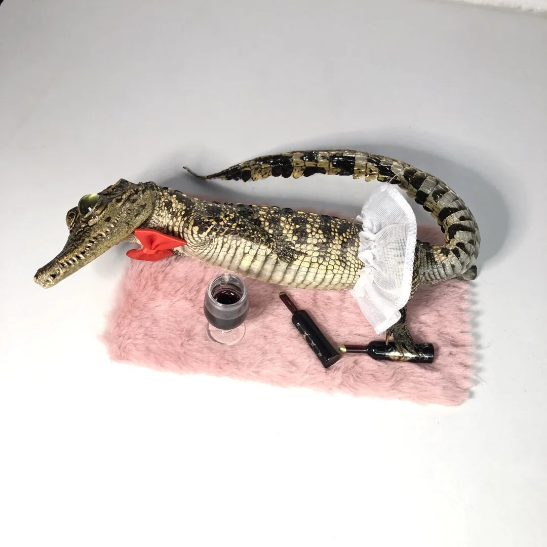 2268 Drunk Lying Crocodile Figurine with Wine Glass and Cosmetics Gothic Humorous Style Ornament Halloween Christmas Party Home