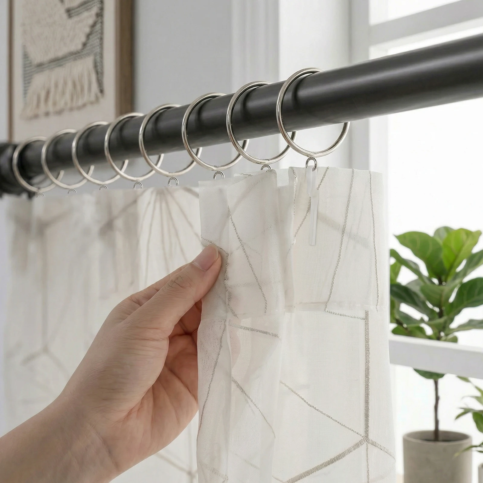 100Pcs Metal Curtain Rings with Eyelets 3.8/4.5cm Inner Diameter Metal Drapery Rings Fit Rods up to 2.8/3.2cm Black Curtain Ring