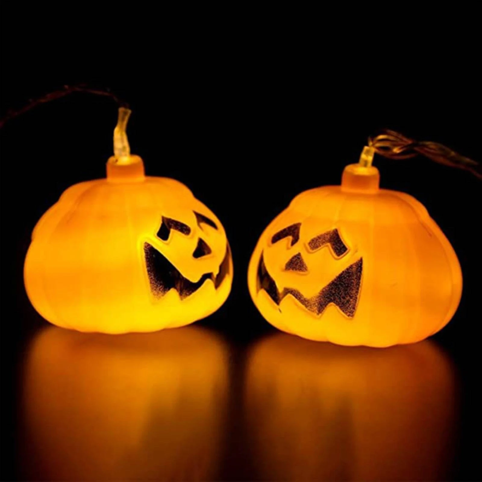 ハロウィーン用ledストリングライト。持ち運び可能なハロウィーン装飾用ストリングライト。様々な形状のカバーが付いており、柔軟性があり、長持ちします。