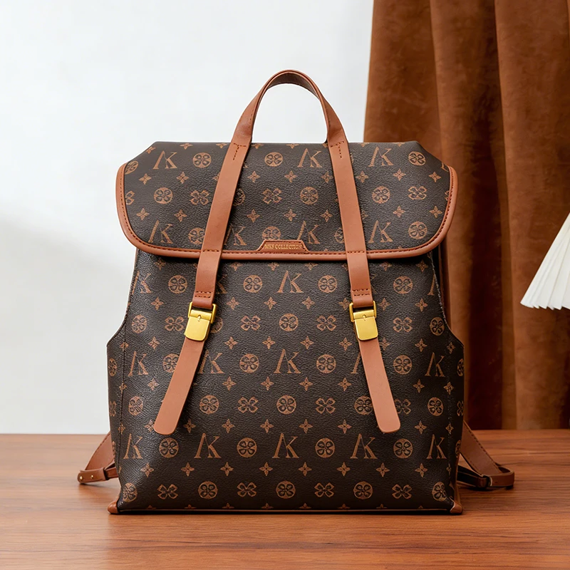 

2026 new niche design fashionable printed large capacity backpack European and American retro commuting travel day back