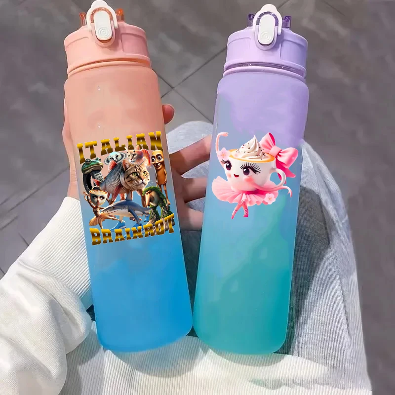

750 мл итальянские бутылки для воды Brainrot для девочек и мальчиков, портативные большие соломинки для питья, чашки для воды, спортивная офисная бутылка с героями мультфильмов