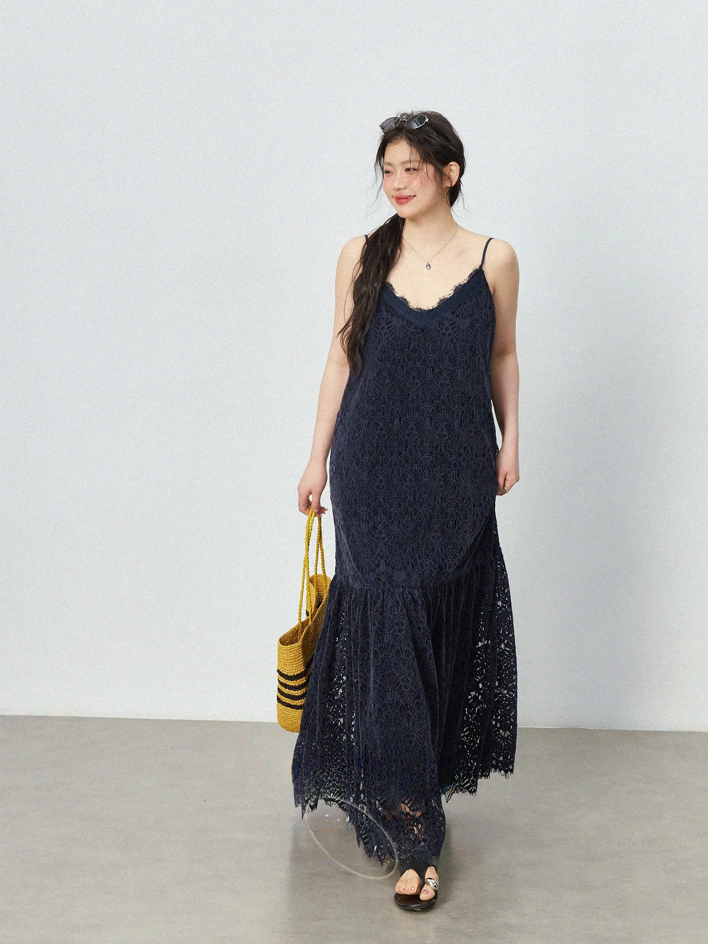 

plus Size Women's Summer Gentle Style Strapless Lace Dress Belly Covering Slimming Long Skirt Casual Slim Fit High Waist Poly...