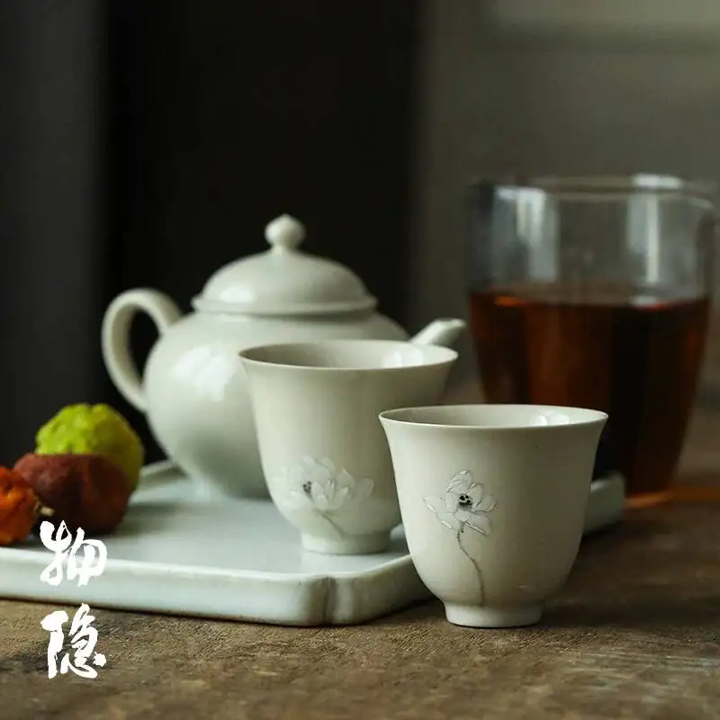 

Wuyintang jingdezhen Chinese Style Hand Painted Snow Lotus Elegant Master Single Cup Ash Glaze Tea Cup