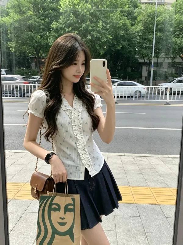 

Commuter Style Floral Print Shirt Women's Short Sleeve V-Neck Waist-Cinched Fake Two-Piece Commute Top Elegant Gentle Large Size
