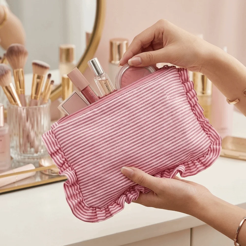 Casual Women's Cosmetic Bag Large Capacity Portable Striped Pattern Cosmetic Bag Zipper Lightweight Make Up Organizer