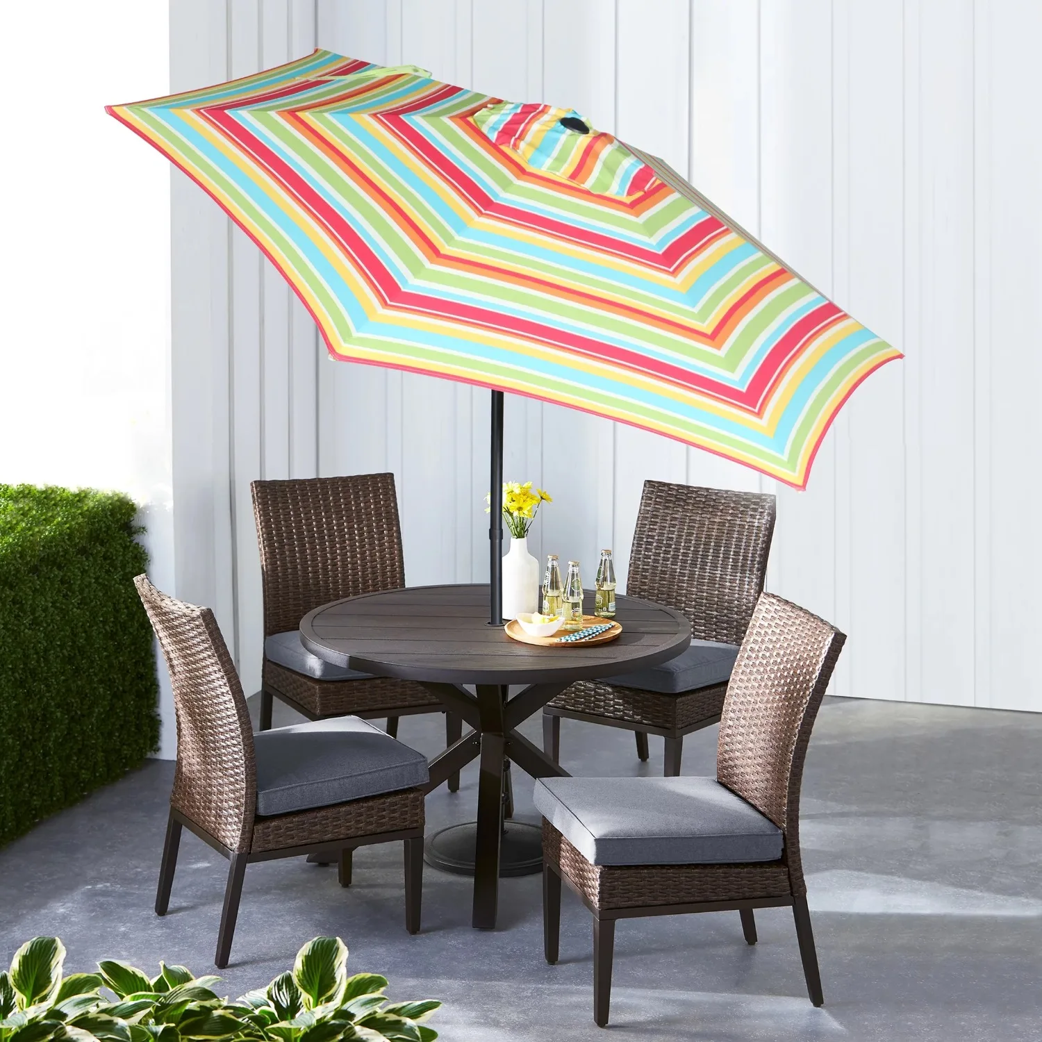 

Mainstays 7.5 Foot Push-Up Round Market Umbrella Multi Stripe