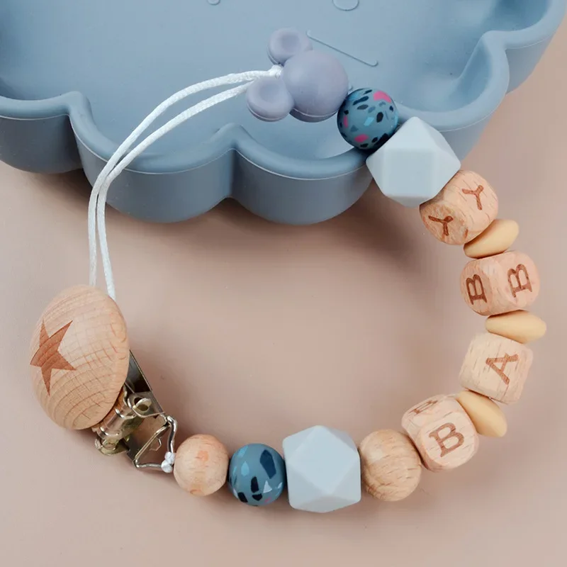 Nome personalizzato per bambini Clip per ciuccio Catena Porta ciuccio Clip per capezzoli Lettera in silicone Giocattoli per la dentizione Perline Clip anti-goccia per neonati