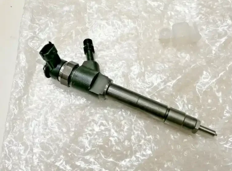 Novo injetor Common Rail de alta qualidade 0445110249   Para Mazda BT-50 / WEC