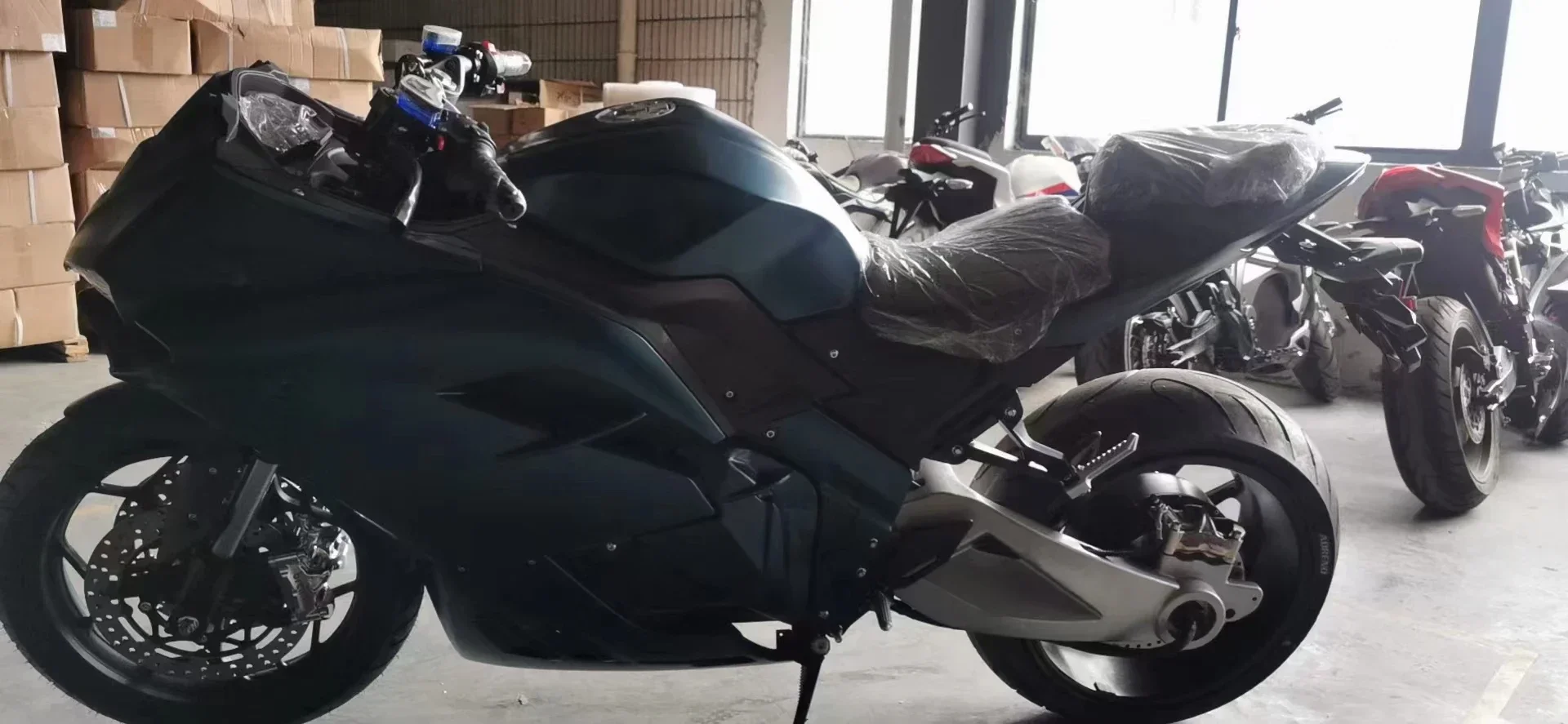 Luyuan Luyuan MotorcycleThe Latest Ew Energylithiumbatteryhigh SpeedKNL Brand New Japan Israel Side Car Hub Motor 17 Inch Elect