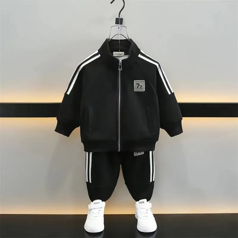 new boys' spring sportswear set for small and medium-sized children is a trendy Korean two-piece set that has become streets 2
