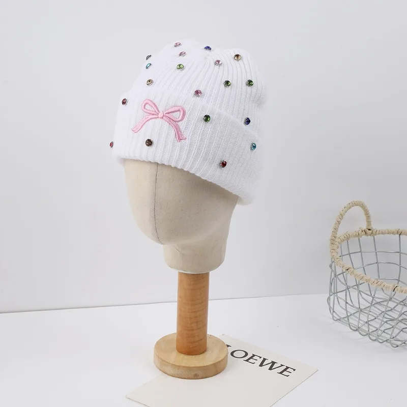 قبعة نسائية محبوكة مزينة بأحجا - مراجعة Beanie Cuffed Knit وسعره