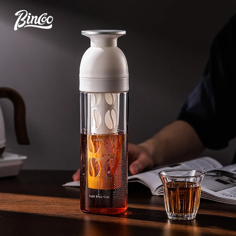 Bincoo 600 مللي ماكينة صنع القهوة المثلجة المحمولة المحكمة الغلق مع فلتر القهوة القابل للإزالة وأدوات القهوة وإبريق الشاي
