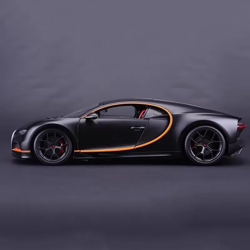 Bugatti Sports Alloy Miniature Diecast Modelo, Bugatti Chiron Divo Brinquedo, Presente de Natal para Crianças, Em Estoque, Escala 1:18