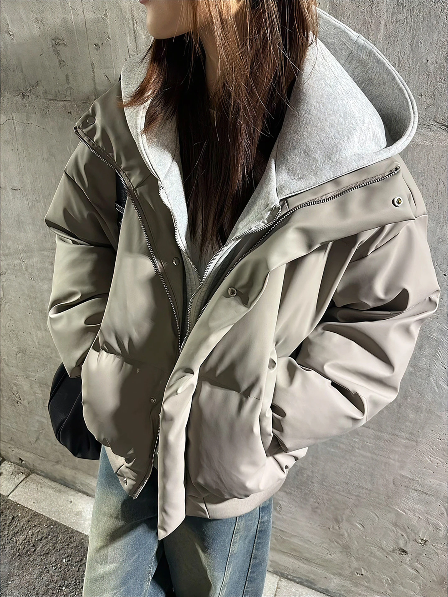 

Warm Thiened Cotton Jaet Men's ort Sle Winter Coat with PU Leather Design Tee-Proof Hooded Zipper Closure Casual Coat