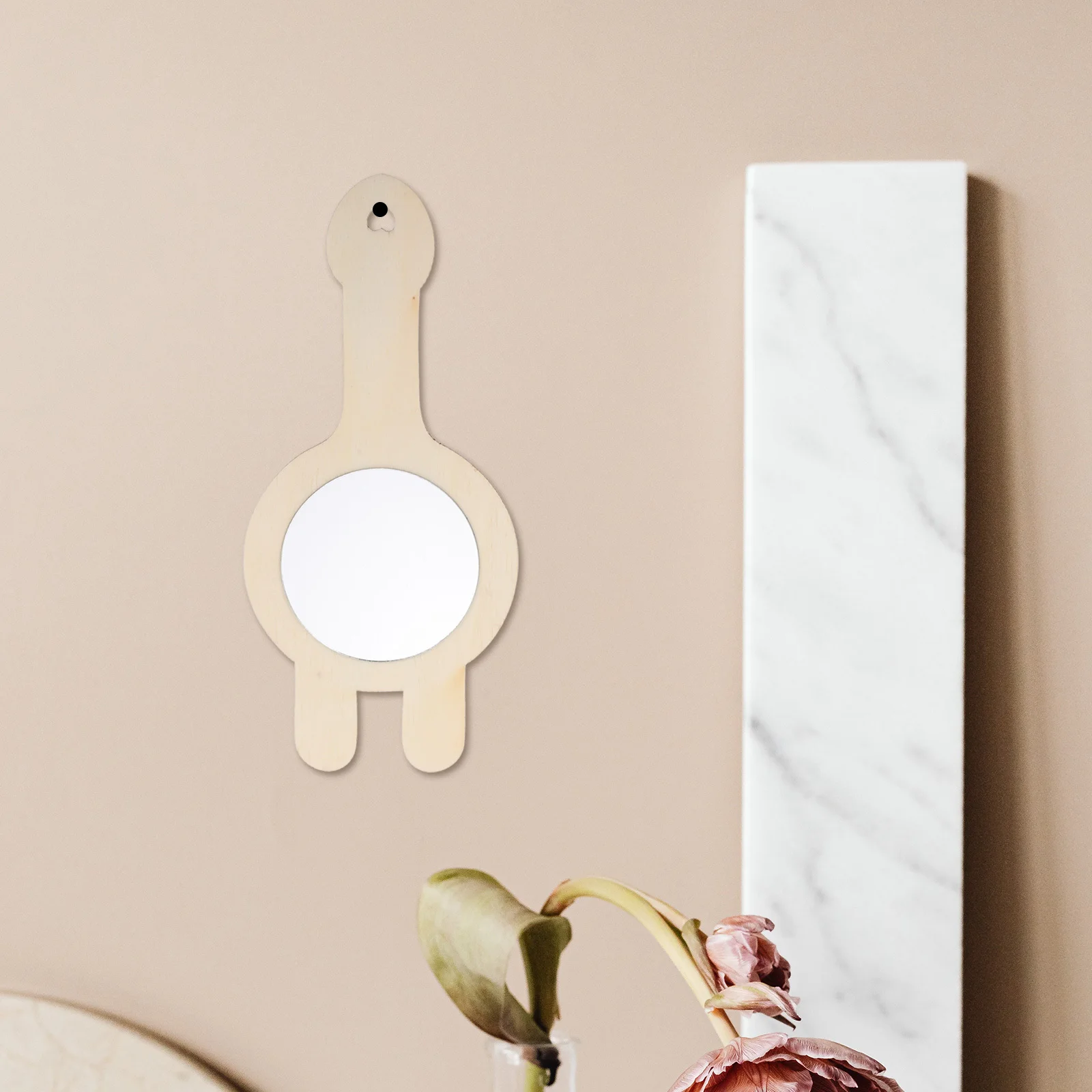 

8Pcs Wooden Makeup Mirror Unfinished DIY Handheld Mirror Set for Children's Crafting Fun Desktop Decoration Accessory