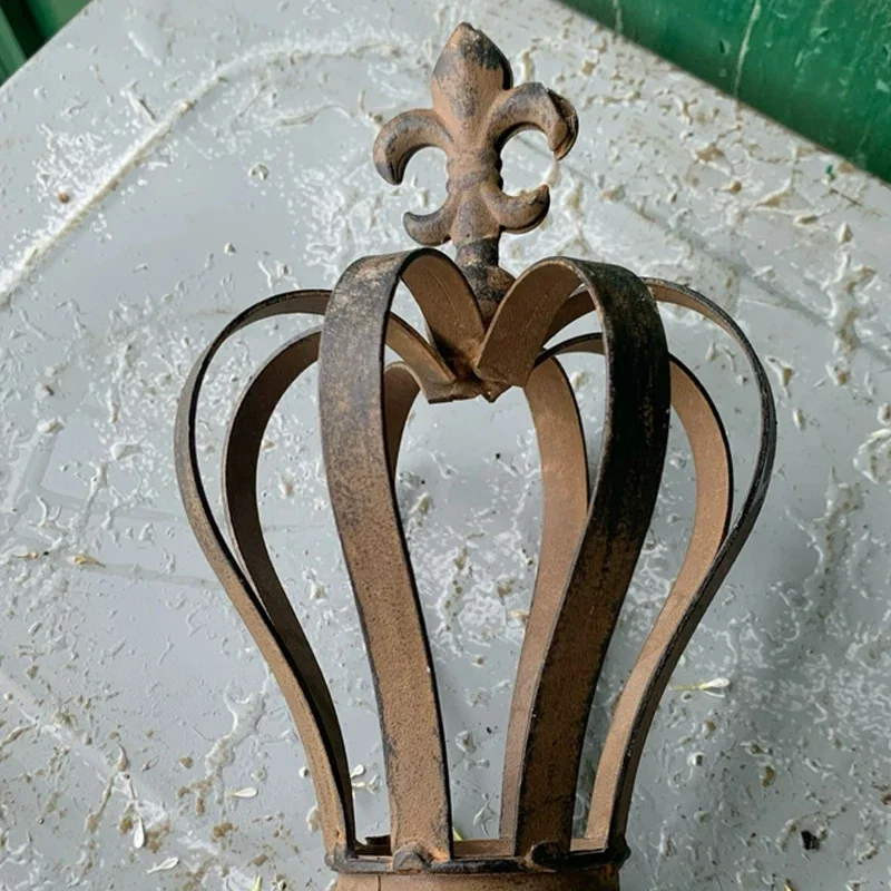 ريفي الحديد تاج الزخرفية حصة خمر حديقة صغيرة زخرفة لزهرية فناء ديكور تاج تحت عنوان حديقة حصة ديكور
