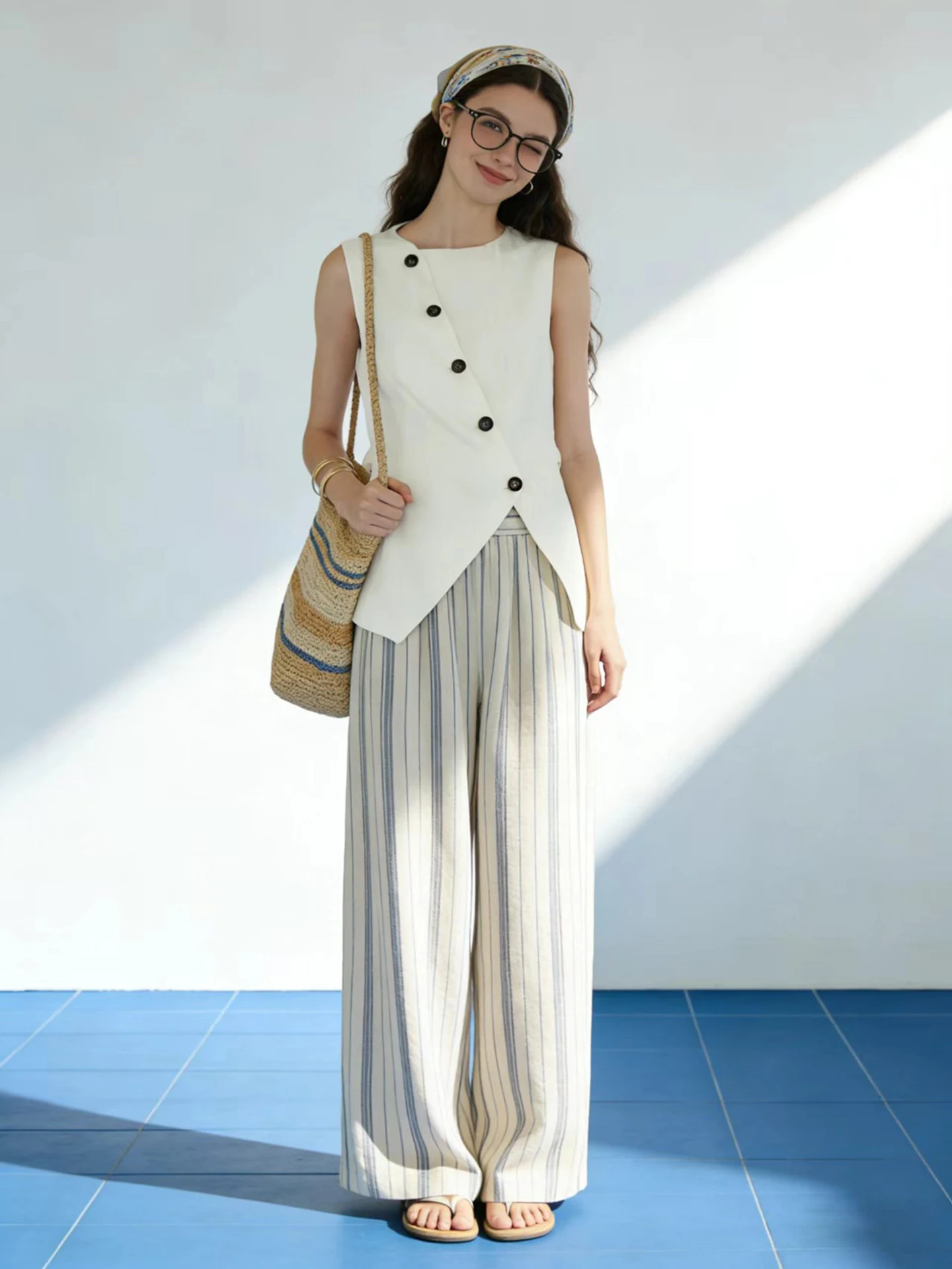 

HUAAPPUW Chinese Style Pure Color Asymmetrical Design Women's Vest Spring Summer New Arrival Breathable Short Length Outerwear