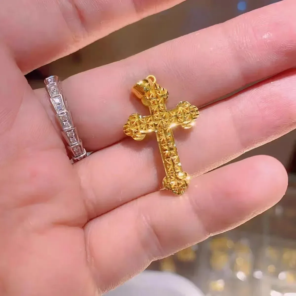 Boutique 24K gold necklace for men and women AU999 cross pendant O-shaped chain jewelry clavicle chain pendant pure gold necklac