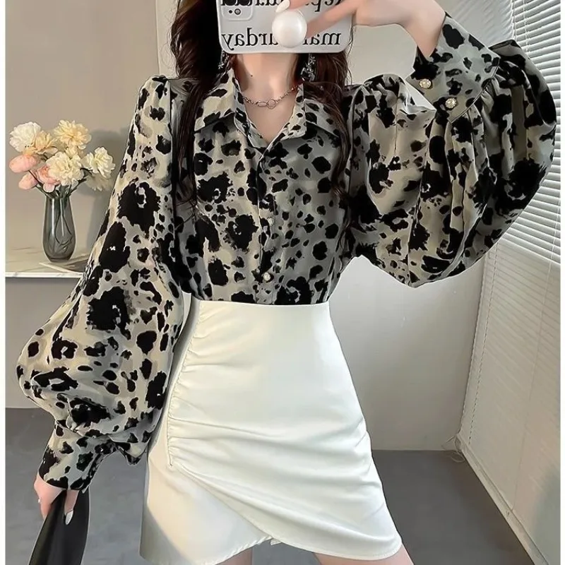 

Women's Spring and Autumn New Fashion Elegant POLO Collar Print Button Casual Versatile Lantern Sleeve Loose Chiffon Shirt Tops