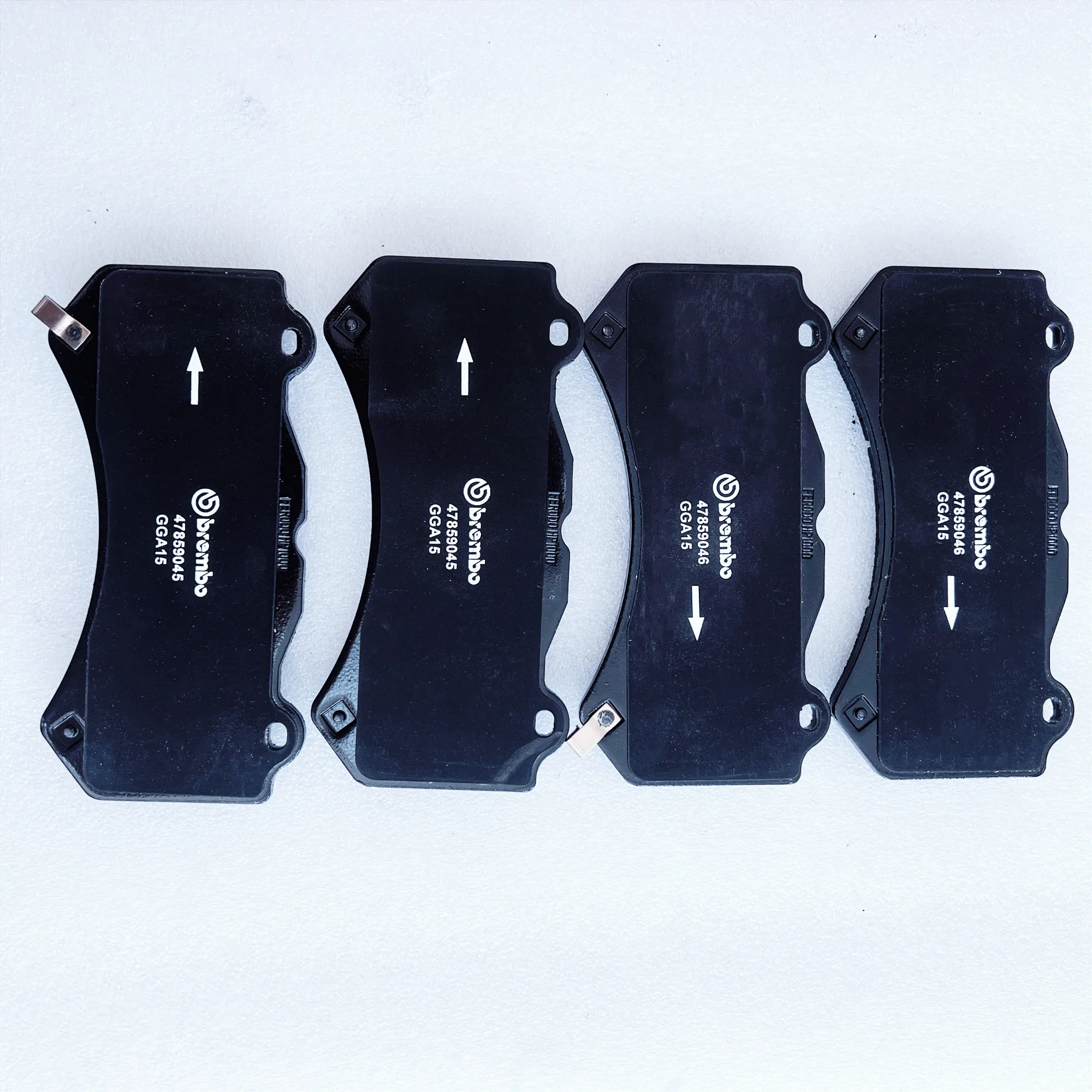 Front Pad Kit (Front Brake Pad Kit) 68144427AA, 68144427AB Applicable: Jeep Grand Cherokee, Jeep Grand Cherokee SRT82012-2015