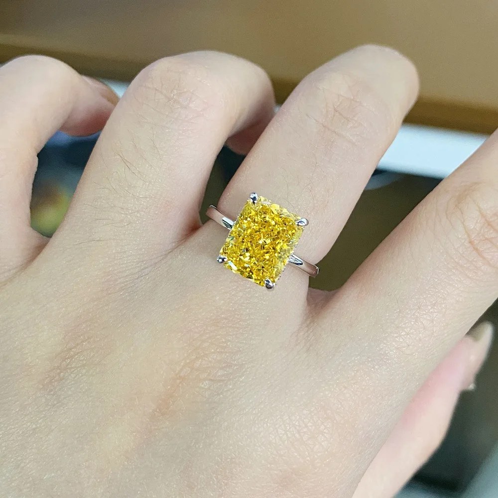 

S925 Sterling Silver Yellow Diamond Ring Is Suitable for Parties To Attend Ice Flower Cutting High Carbon Diamonds