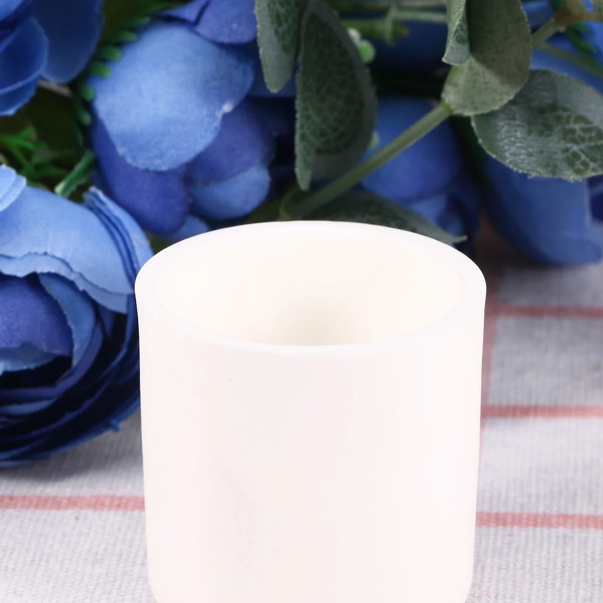 

High Temperature Melting Pot Crucible Cup 30ml Aluminium Oxide Durable Casting Refining Crucible Dish for Gold Silver Copper