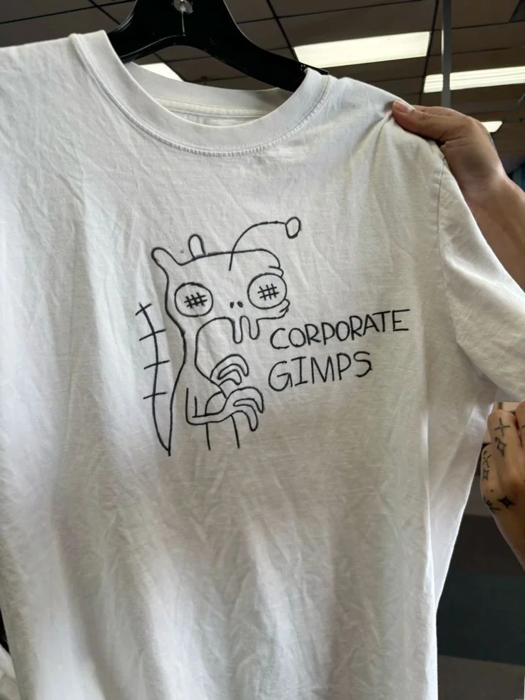 casual-graffiti-couple-summer-loose-short-sleeve-t-shirt-teasing-design-sensation-autistic-treasure-house-style-clothing