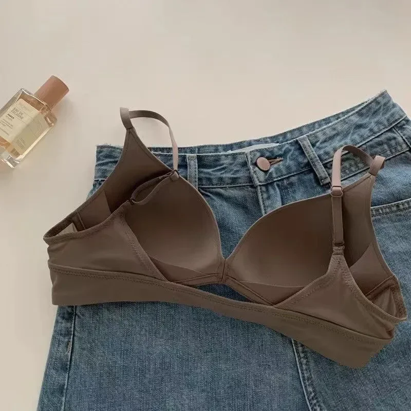 Sujetador Sexy con hebilla frontal en forma de U para mujer, sujetadores finos y transpirables de pecho pequeño, ropa interior cómoda sin costuras, lencería de verano