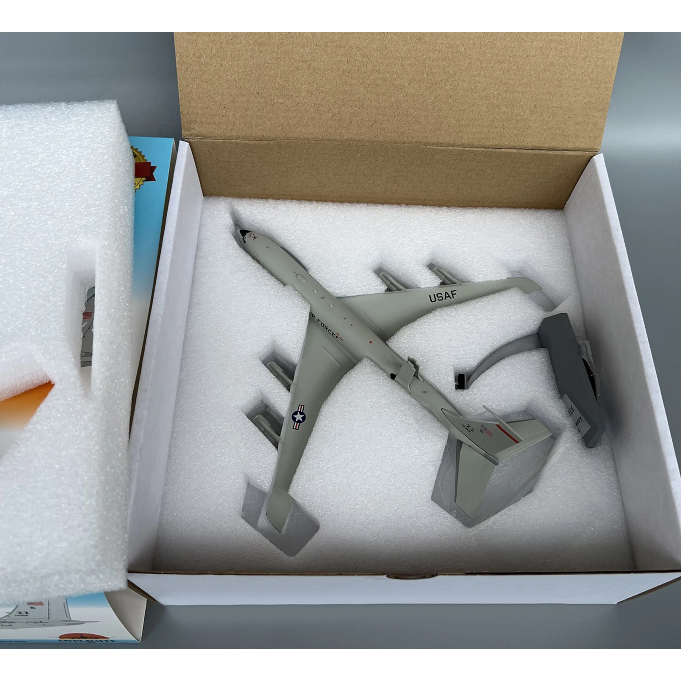 Spot IFE3USAF352 1/200 US E-3B E3 early warning aircraft model 77-0352 static finished product model