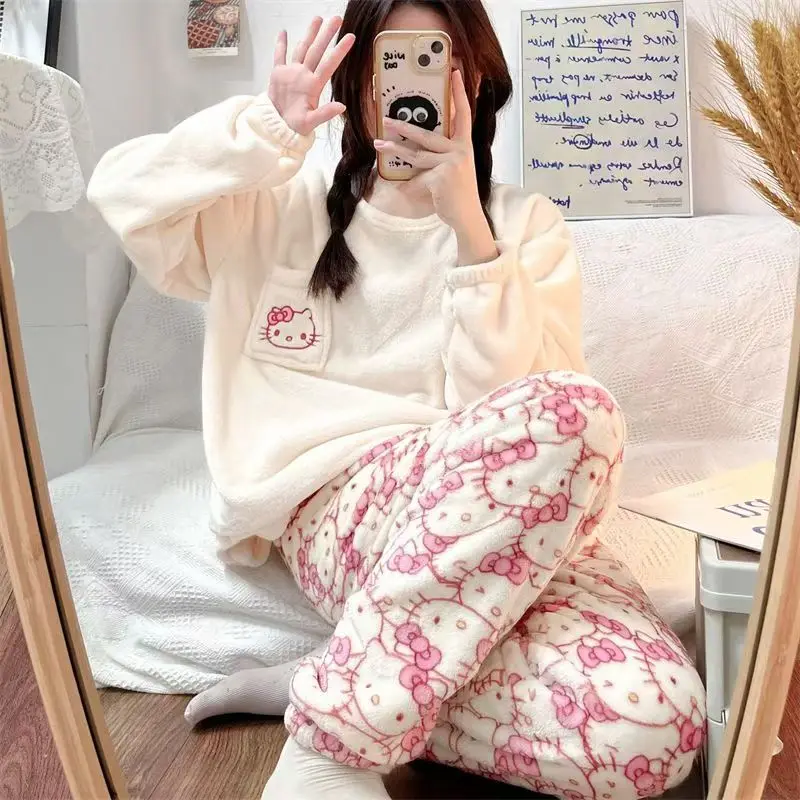 Sanrio Hello Kitty winter new pajamas women's warm cartoon coral fleece cute sweet loungewear set