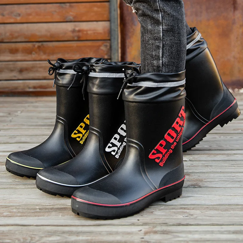 Mid-tube Fashion Men Non-slip Rain Boots Trend Kitchen Fishing Work Car Wash Rubber Shoes Water Shoes Rainboots platform boots