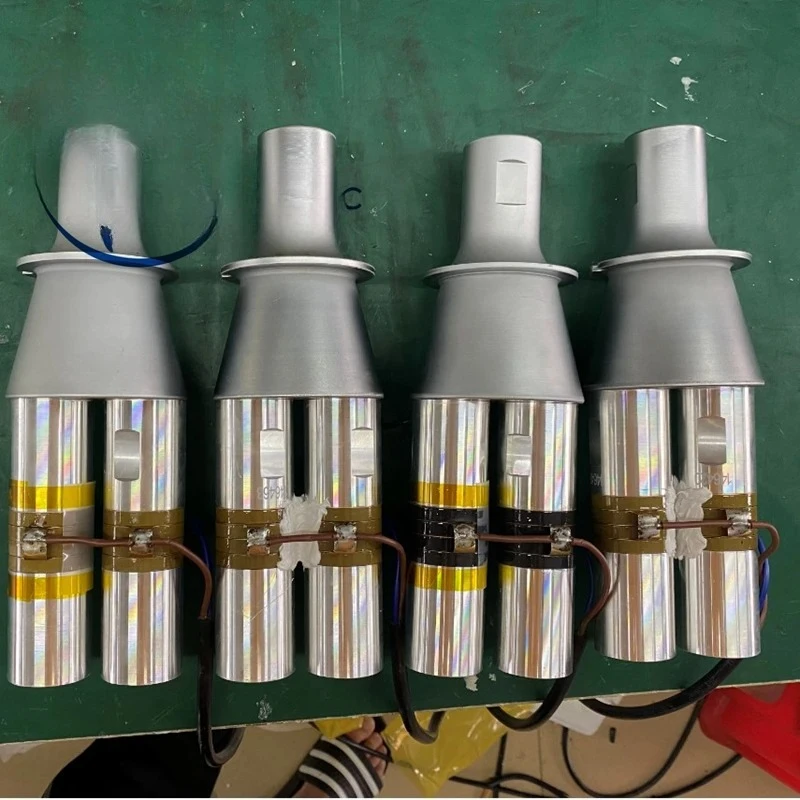 

20KHZ 3200W Ultrasonic Welding Transducer For Welding Pp, Pvc Acrylic